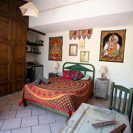 Majikal B&B - Krishna Cholula Eksteriør billede